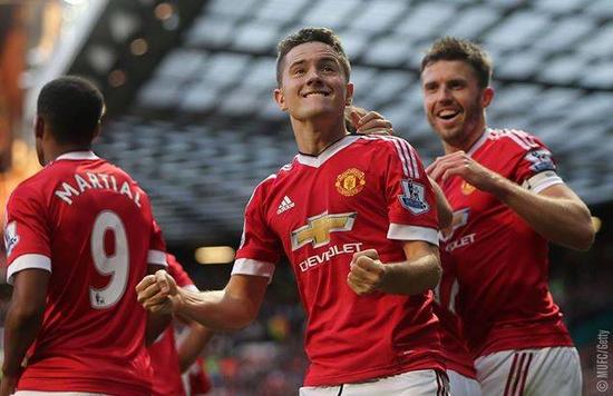 这使他成为 这使他成为